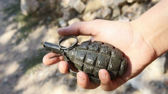У Мукачеві військовий підірвав себе гранатою У Мукачеві військовий підірвав себе гранатою на території воєнного містечка