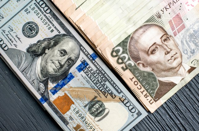 Експерти розповіли, що відбувається з гривнею і яким буде курс влітку Яким буде курс валют влітку