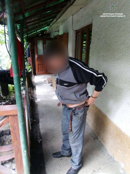 Поліція затримала чоловіка, який знущався над власною матір’ю В Ужгороді поліція затримала чоловіка, який знущався над власною матір’ю