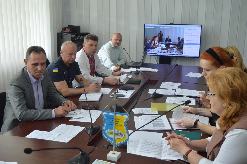 На Закарпатті цьогоріч планується оздоровити понад 40 тисяч дітей Цьогоріч на Закарпатті за кошти бюджету і спонсорів планується оздоровити понад 40 тисяч дітей