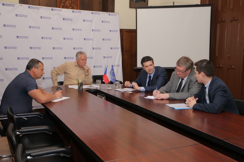 У Мукачеві побували чеські дипломати У Мукачеві побували чеські дипломати Павел Пешек і Ігор Шедо