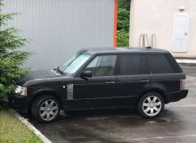 На Закарпаття намагались незаконно ввезти авто, вартістю понад 200 тисяч гривень На Закарпаття намагались незаконно ввезти авто марки "Land Rover Range Rover"