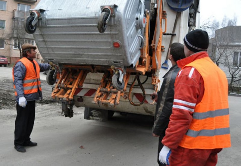 Відомо, коли мешканцям Мукачівщини піднімуть ціни за вивіз сміття З 1 липня на мешканців Мукачівщини чекає підняття цін за вивіз сміття
