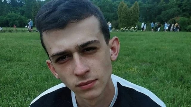 Оприлюднено фото студента, якого знайшли мертвим Оприлюднено фото студента, якого знайшли мертвим у Винниківському лісі