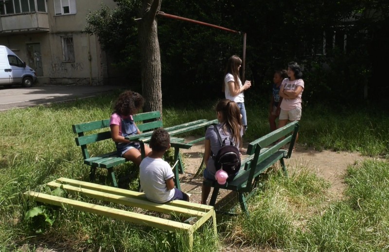 У Мукачеві двоє дорослих чоловіків чіплялися до дітей У Мукачеві на вулиці Молодіжній двоє дорослих чоловіків чіплялися до дітей