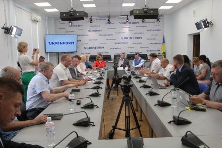 Адвокати та лікарі хочуть завдати правового нокауту медичній реформі Адвокати та лікарі хочуть завдати правового нокауту медичній реформі