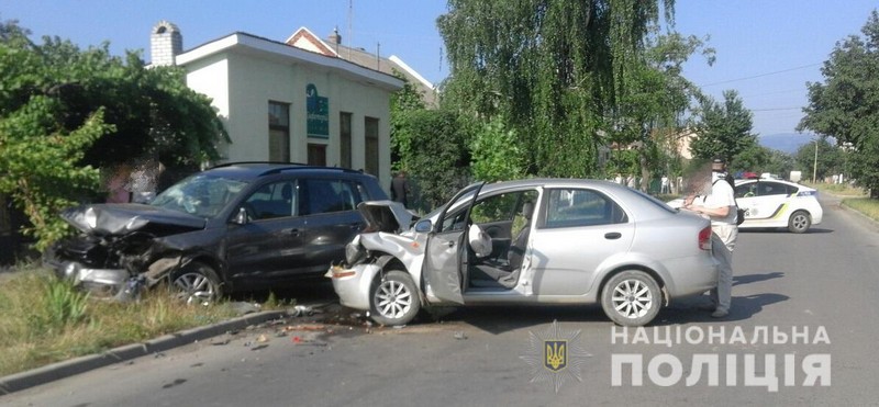 Водій опинився у реанімації: подробиці ДТП, яка сталася вчора в Ужгороді Водій опинився у реанімації: подробиці ДТП, яка сталася вчора в Ужгороді