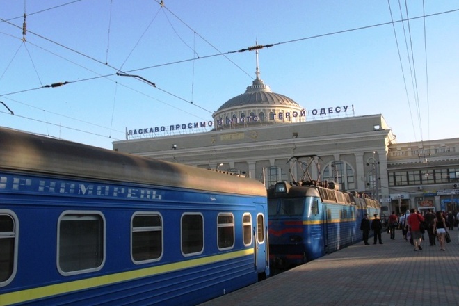 Із закарпаткою, яка поїхала відпочивати в Одесу, стався неприємний інцидент Закарпатку пограбували на залізничному вокзалі в Одесі