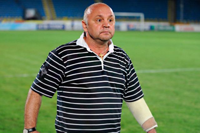 Різко відреагував: що утнув колишній тренер ФК "Закарпаття" в одному з аеропортів Росії Колишній тренер ФК "Закарпаття" Ігор Гамула потрапив у скандал у Росії