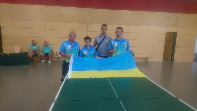 Закарпатські параолімпійці проявили себе на міжнародному турнірі з настільного тенісу в Німеччині Закарпатські параолімпійці зайняли третє командне місце на міжнародному турнірі з настільного тенісу в Німеччині