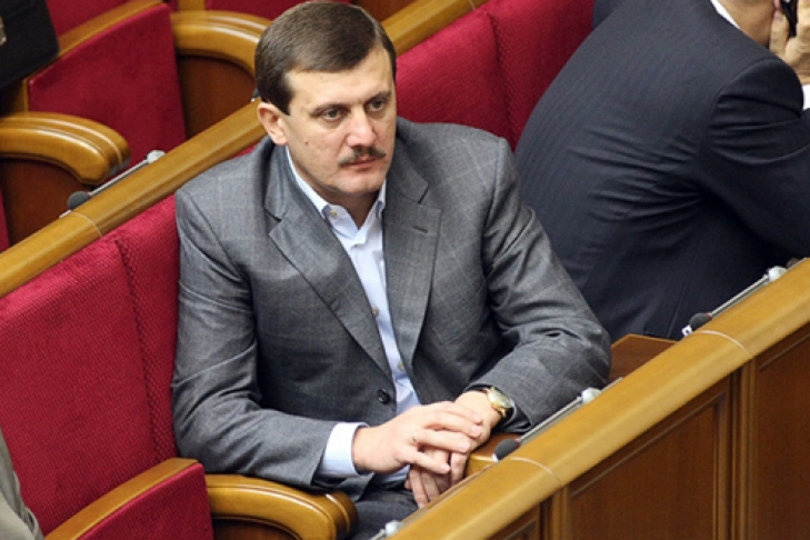 Опрацьовано 50% протоколів: Петьовка та Носа борються за перемогу на 72 окрузі Опрацьовано 50% протоколів: Петьовка та Носа борються за перемогу на 72 окрузі