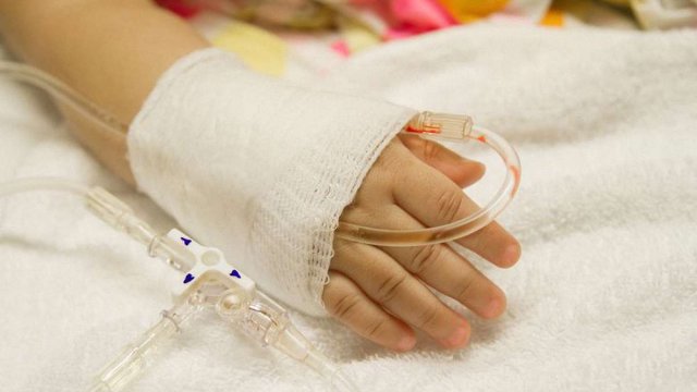 Підліток на позашляховику наїхав на 3-річну дитину Підліток на позашляховику наїхав на 3-річну дитину