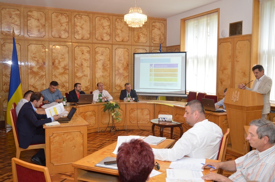 Чиновники обговорили новий адміністративно-територіальний устрій Закарпаття Чиновники обговорили новий адміністративно-територіальний устрій Закарпаття
