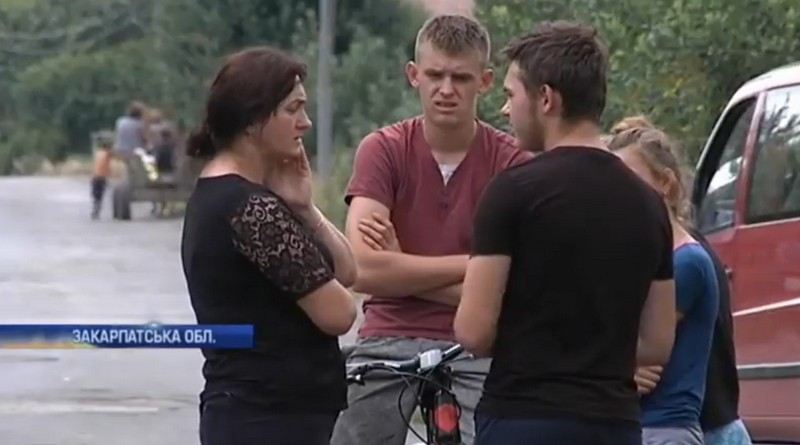 Хлопця оплакують усім селом: люди вимагають чесного розслідування загибелі закарпатця Хлопця оплакують усім селом: люди вимагають чесного розслідування загибелі закарпатця