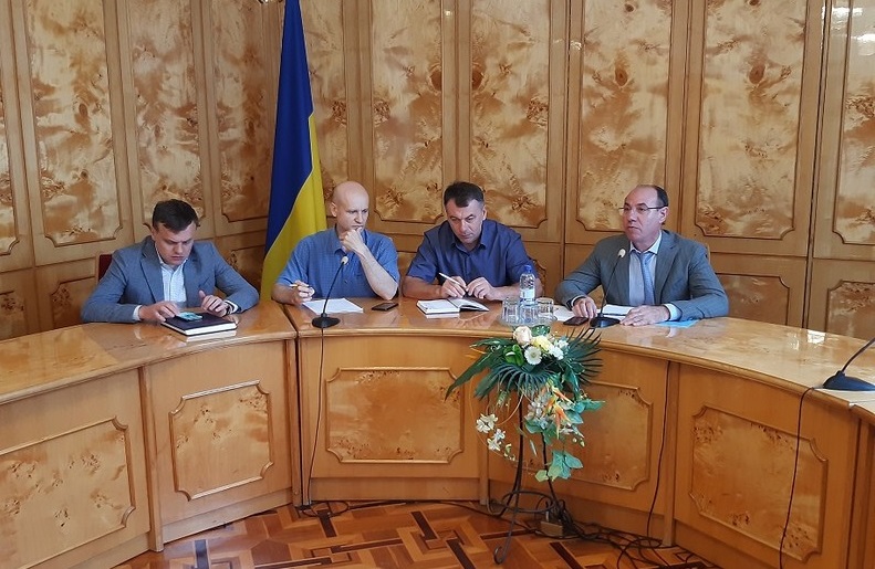 Ігор Бондаренко доручив створити робочу групу, аби вирішити важливе питання Ігор Бондаренко доручив створити робочу групу, аби вирішити важливе питання