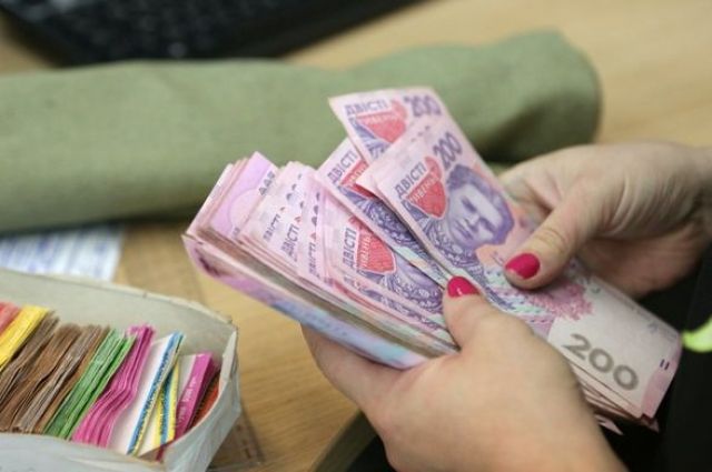 Зарплата до 30 тисяч: яку роботу пропонують закарпатцям в області Зарплата до 30 тисяч: яку роботу пропонують закарпатцям в області