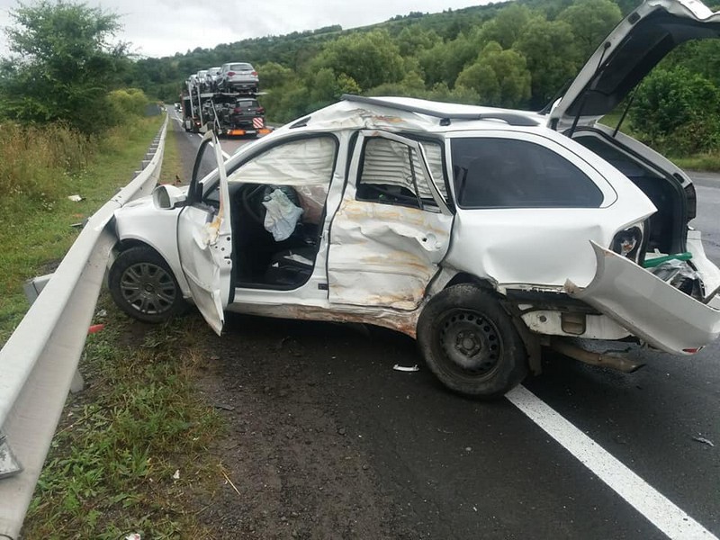 На Закарпатті сталась ще одна аварія. Постраждала ціла сім’я На Закарпатті сталась ще одна аварія. Постраждала ціла сім’я