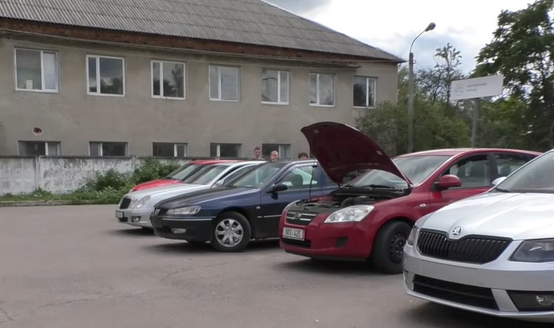 30 тисяч за номерний знак: закарпатці можуть самостійно обирати комбінацію цифр для машини 30 тисяч за номерний знак: закарпатці можуть самостійно обирати комбінацію цифр для машини