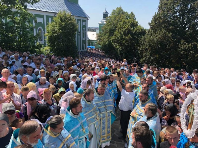 Мукачево готується до свята Успіння Пресвятої Богородиці Мукачево готується до свята Успіння Пресвятої Богородиці