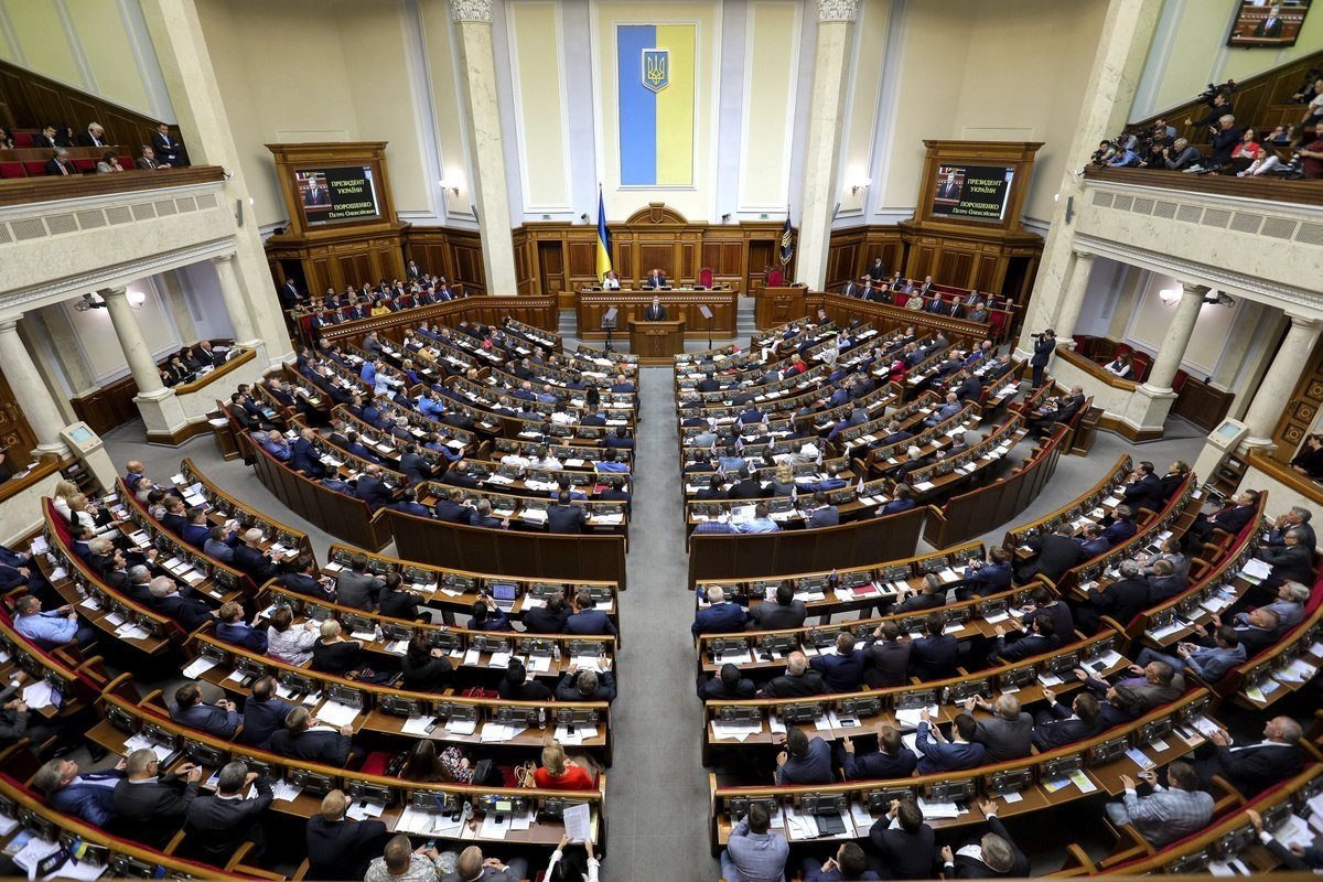 Скандал у комітеті ВР: нові депутати почали із суперечок і демаршу Скандал у комітеті ВР: нові депутати почали із суперечок і демаршу
