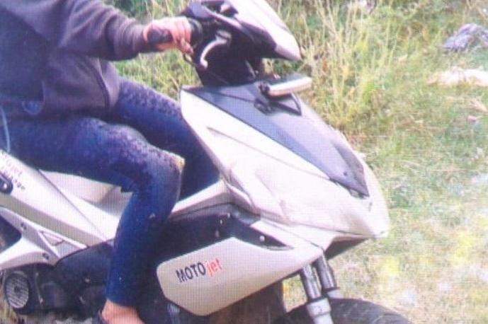 У хлопця вночі вкрали мопед У хлопця вночі вкрали мопед