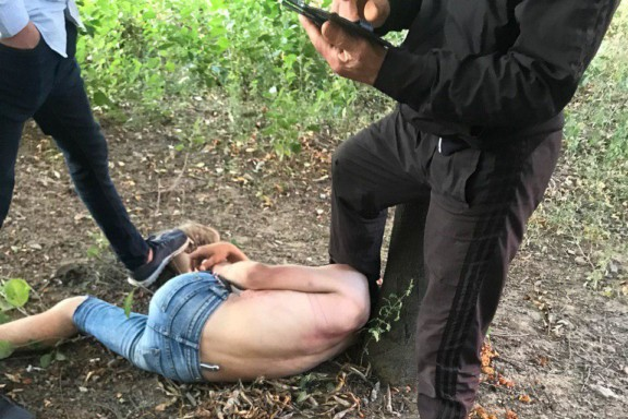 В Ужгороді затримали чоловіка, підозрюваного у скоєнні серії крадіжок В Ужгороді затримали чоловіка, підозрюваного у скоєнні серії крадіжок
