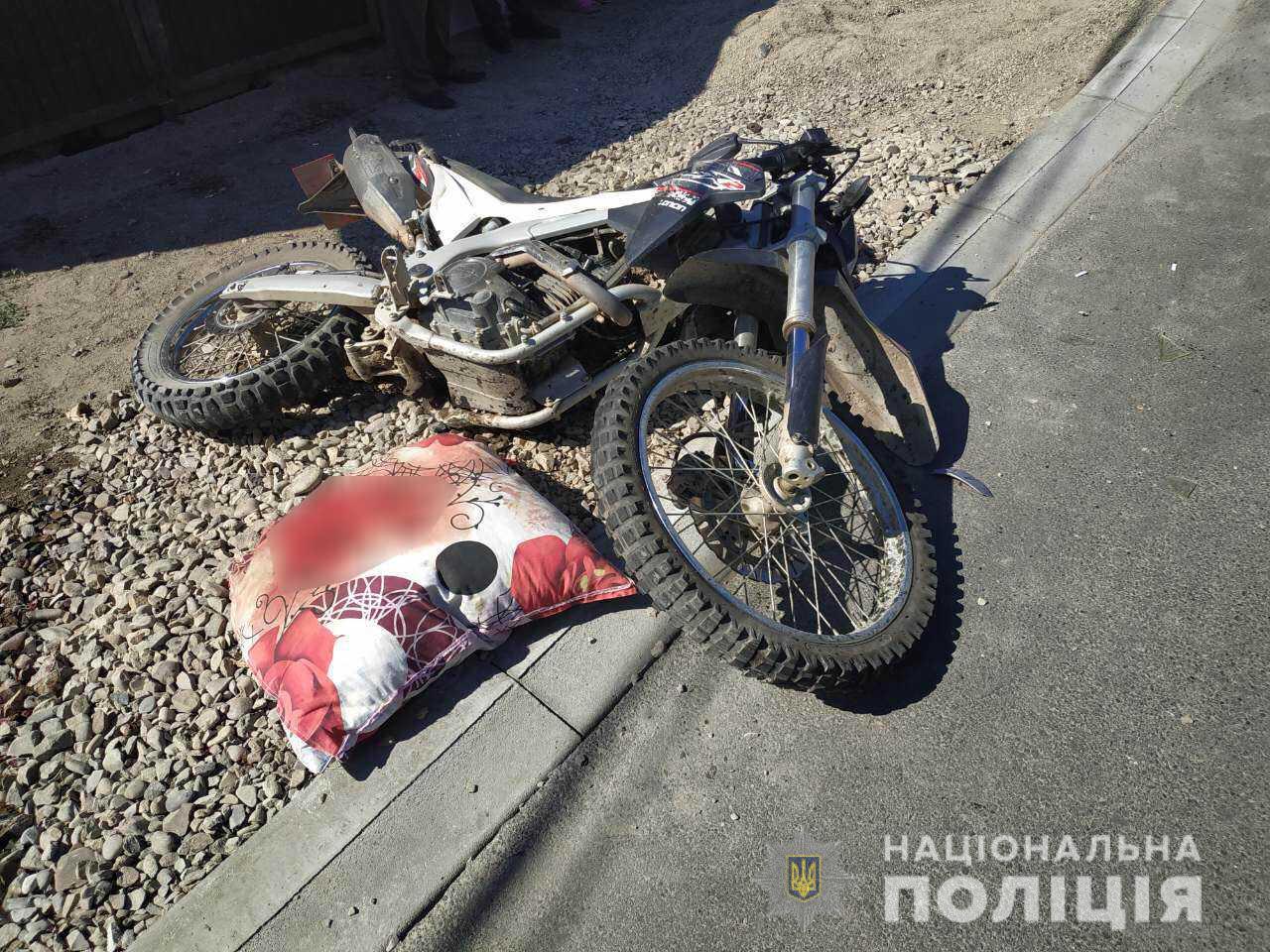 19-річна дівчина на "Тойоті" збила мотоцикліста: чоловік у реанімації 19-річна дівчина на "Тойоті" збила мотоцикліста: чоловік у реанімації