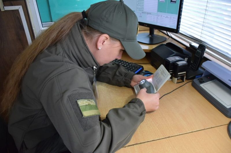 На КПП «Тиса» затримали українця, який видавав себе за румуна На КПП «Тиса» затримали українця, який видавав себе за румуна