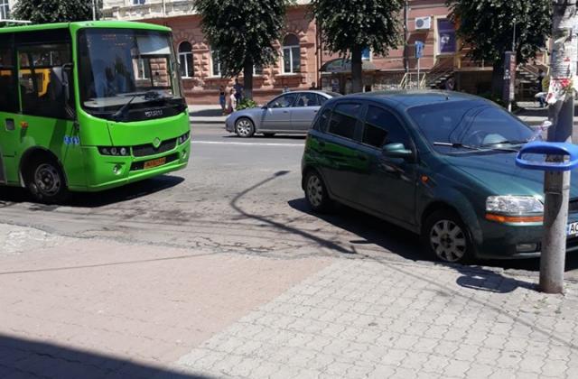 За відмову перевозити пільговиків водіям маршруток збільшили штраф За відмову перевозити пільговиків водіям маршруток збільшили штраф