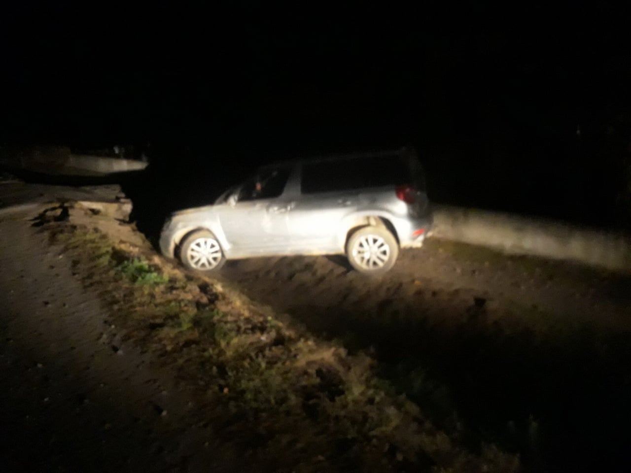 На Закарпатті п’яний водій не впорався з керуванням На Закарпатті п’яний водій не впорався з керуванням