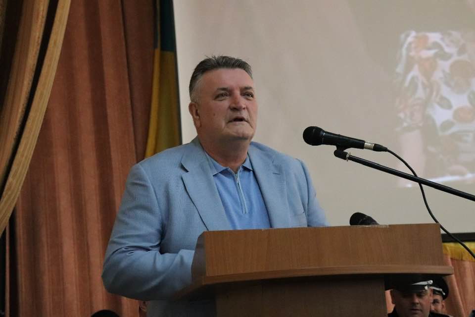 Екс-очільник УМВС Закарпаття здивував своєю реакцією на виступ Ренати Штіфель Екс-очільник УМВС Закарпаття здивував своєю реакцією на виступ Ренати Штіфель