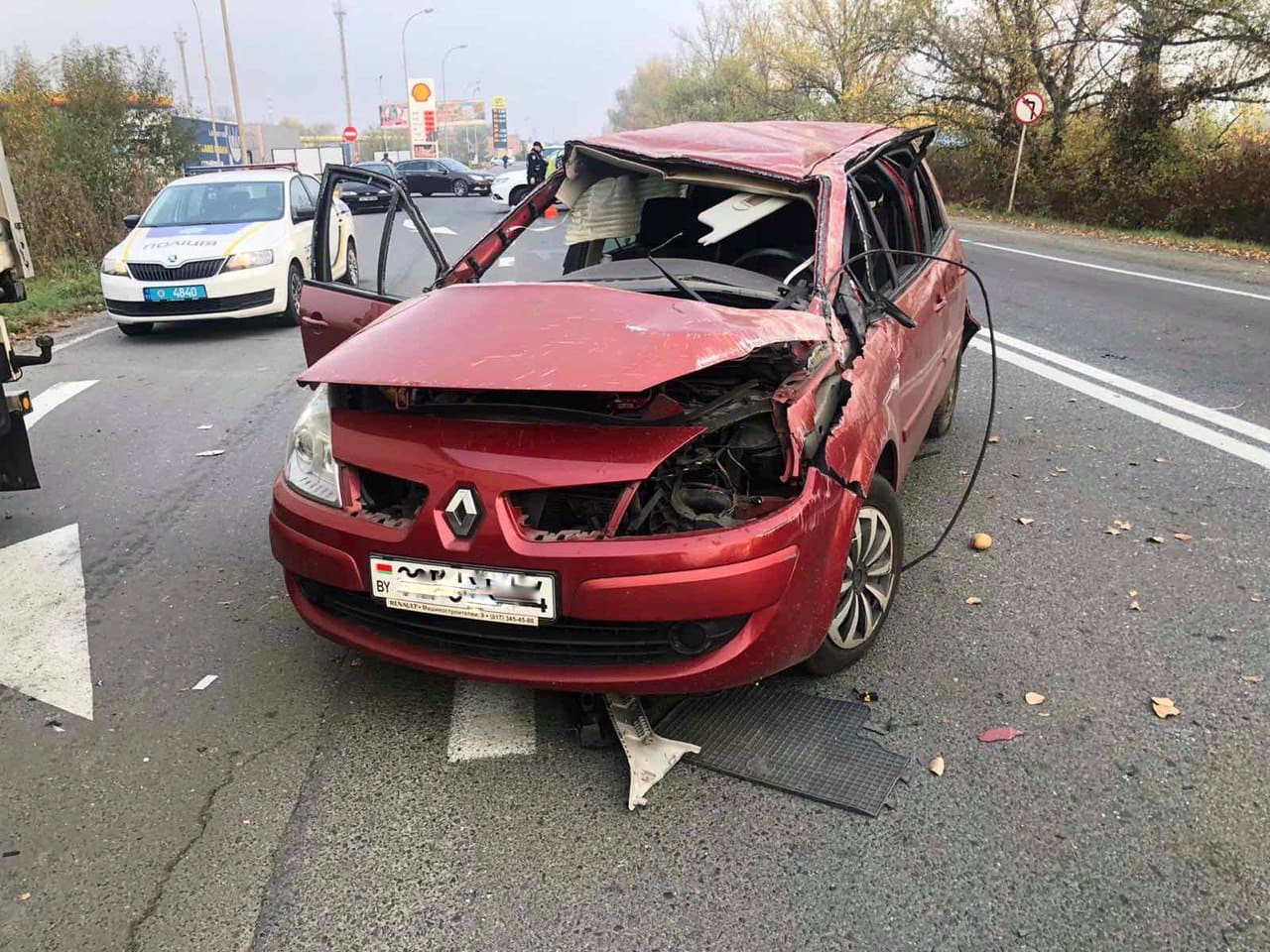 Резонансна ДТП: після аварії з машини зникли гроші і документи Резонансна ДТП: після аварії з машини зникли гроші і документи