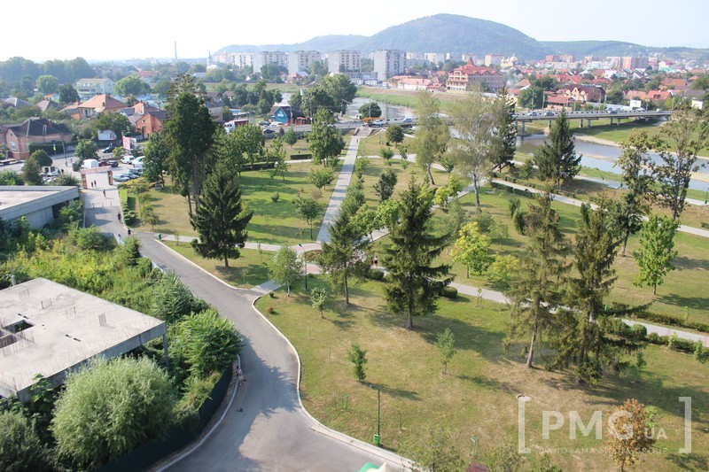 У Мукачеві хочуть перейменувати парк "Перемоги" У Мукачеві хочуть перейменувати парк "Перемоги"