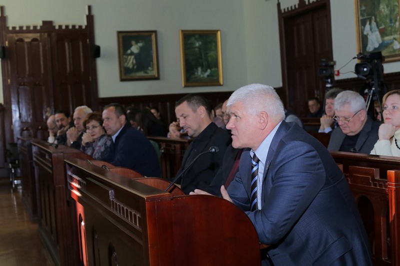 У Мукачеві затвердили нових присяжних У Мукачеві затвердили нових присяжних