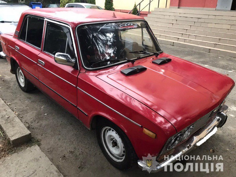 Ужгородця, який скоїв зухвалий розбійний напад, взяли під варту Ужгородця, який скоїв зухвалий розбійний напад, взяли під варту