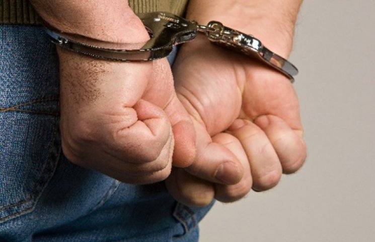 У Мукачеві затримали серійного крадія У Мукачеві затримали серійного крадія