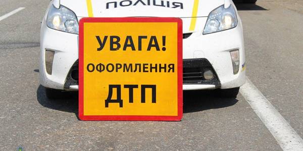 На Закарпатті трапилась аварія за участі службового авто поліції На Закарпатті трапилась аварія за участі службового авто поліції