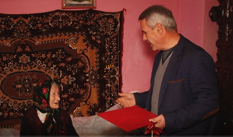 Жінка з Рахівщини відзначила 100-літній ювілей