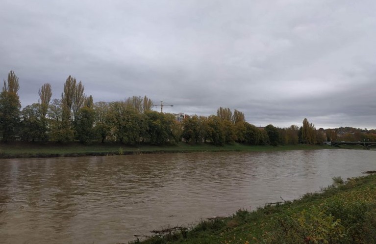 Рівень води в річках Закарпаття спадає Рівень води в річках Закарпаття спадає