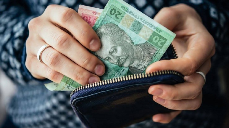 Закарпатці сплатили понад 240 мільйонів "патріотичного податку" Закарпатці сплатили понад 240 мільйонів "патріотичного податку"