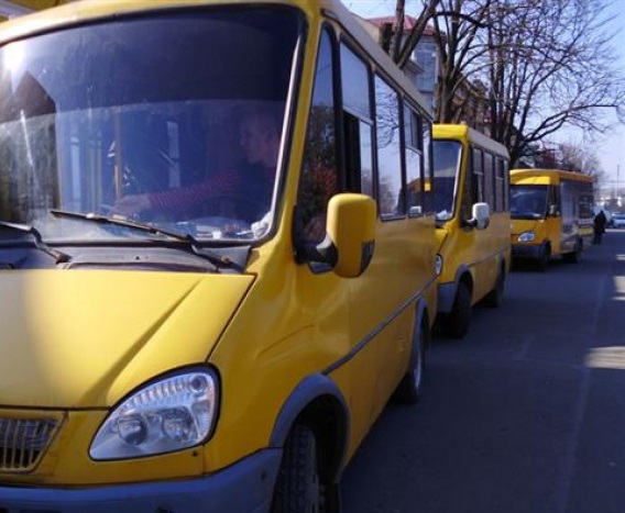 Ужгородців попереджають про зміну маршруту №5 Ужгородців попереджають про зміну маршруту №5