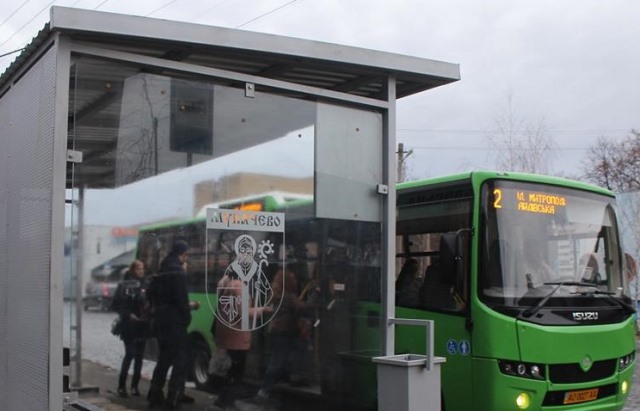 Наступного року в Мукачеві встановлять 13 автобусних зупинок: відомо, на яких саме вулицях Наступного року в Мукачеві встановлять 13 автобусних зупинок: відомо, на яких саме вулицях