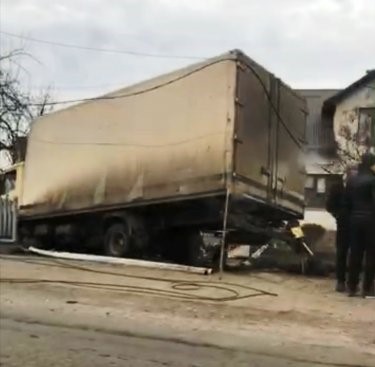 На Тячівщині сталася аварія за участі фури На Тячівщині сталася аварія за участі фури