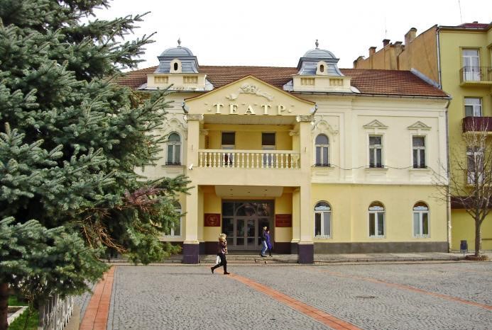 Мукачівців запрошують відвідати благодійний аукціон Мукачівців запрошують відвідати благодійний аукціон