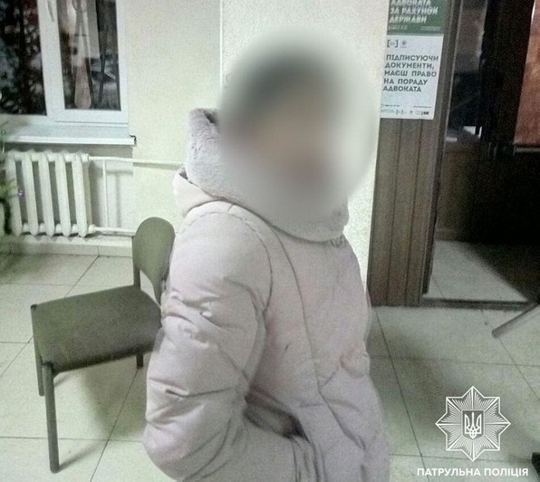 Вночі жінка намагалась проникнути у чужий дім Вночі жінка намагалась проникнути у чужий дім