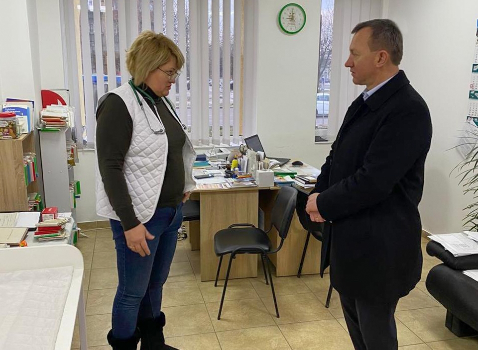 Мер Ужгорода відвідав одну з найбільших сімейних амбулаторій міста Мер Ужгорода відвідав одну з найбільших сімейних амбулаторій міста