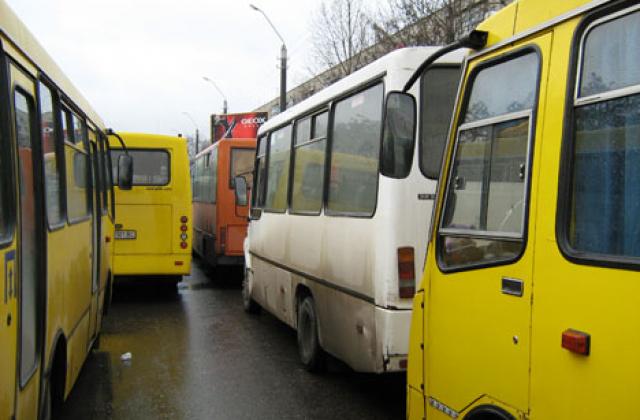 Побачене в маршрутці викликало хвилю обурення Побачене в маршрутці викликало хвилю обурення