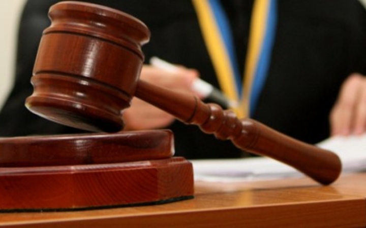 Засуджено закарпатця, який намагався підкупити поліцейського Засуджено закарпатця, який намагався підкупити поліцейського