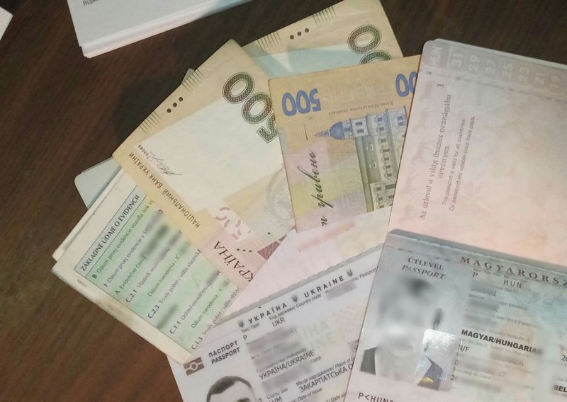 На КПП "Малий Березний" прикордонників намагались підкупити На КПП "Малий Березний" прикордонників намагались підкупити