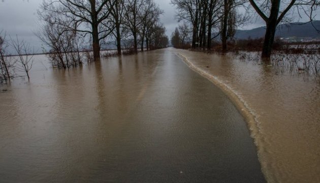 Закарпатців попереджають про можливі підтоплення Закарпатців попереджають про можливі підтоплення